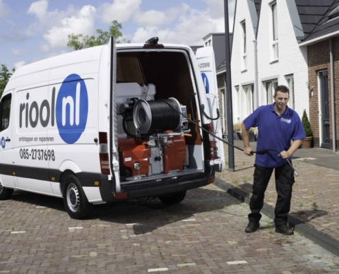 Wastafel ontstoppen